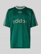 adidas Originals T-Shirt mit Label-Print in Dunkelgruen, Größe XL