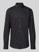 BOSS Regular Fit Businesshemd mit extra langem Arm in Black, Größe 42L