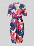 Vera Mont Knielanges Cocktailkleid in Wickel-Optik in Blau, Größe 48