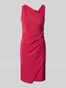 Vera Mont Cocktailkleid mit seitlicher Raffung in Kirsche, Größe 40