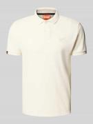 Superdry Regular Fit Poloshirt mit Label-Stitching in Offwhite, Größe ...