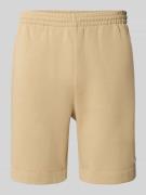 Lacoste Regular Fit Sweatshorts aus Baumwoll-Mix in Beige, Größe L