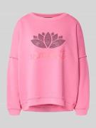 miss goodlife Sweatshirt mit Ziersteinbesatz und Rundhalsausschnitt in...