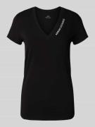 ARMANI EXCHANGE T-Shirt mit Label-Stitching und V-Ausschnitt in Black,...
