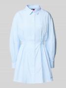 Tommy Jeans Regular Fit Hemdblusenkleid aus reiner Baumwolle in Hellbl...