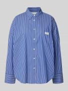 OH APRIL Relaxed Fit Hemdbluse mit Logo-Patch Modell 'Hailey' in Dunke...