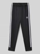 adidas Originals Regular Fit Sweatpants mit Logo-Stitching Modell 'Tra...