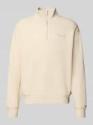 Tommy Jeans Regular Fit Troyer aus Baumwoll-Mix in Sand, Größe XXL