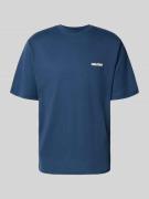 REVIEW T-Shirt mit Logo und Rundhalsausschnitt in Dunkelblau, Größe L