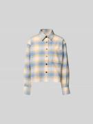 Closed Cropped Hemdbluse mit Brusttasche in Hellblau, Größe L