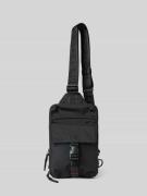HUGO Schultertasche mit Label Print in Black, Größe 1
