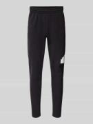 adidas Sportswear Sweatpants mit Label-Detail in Black, Größe L