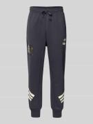 adidas Sportswear Relaxed Fit Sweatpants mit Logo- und Star Wars®-Prin...