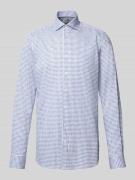 OLYMP Level Five Slim Fit Businesshemd mit extra langem Arm in Weiss, ...