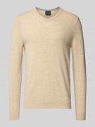 Christian Berg Men Kaschmirpullover mit V-Ausschnitt in Camel Melange,...
