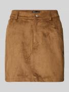 Only Eng anliegender Mini-Rock in Wildleder-Optik Modell 'TULIP' in Sa...