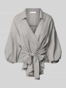 Rich & Royal Relaxed Fit Bluse mit Button-Down-Kragen in Hellgrau, Grö...