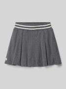Polo Ralph Lauren Teens Faltenrock in Strick-Optik mit Logo-Stitching ...