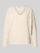 Only Regular Fit Pullover mit V-Ausschnitt Modell 'RICA LIFE' in Ecru,...