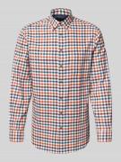 Christian Berg Men Slim Fit Freizeithemd mit Button-Down-Kragen in Bor...