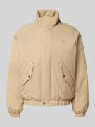 Lacoste Regular Fit Bomberjacke mit Stehkragen in Beige, Größe 50