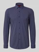 HUGO Slim Fit Businesshemd aus leichtem Stretch-Material Modell 'KENNO...