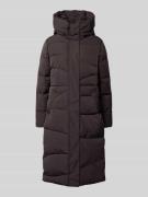 Mazine Steppmantel mit Kapuze und Eingrifftaschen in Aubergine, Größe ...