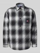 Tommy Jeans Regular Fit Hemdjacke aus reiner Baumwolle in Black, Größe...