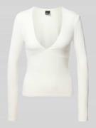 Gina Tricot Longsleeve aus Viskose-Elasthan-Mix mit V-Ausschnitt in Ec...