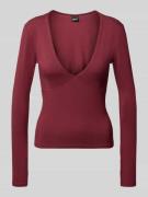Gina Tricot Longsleeve aus Viskose-Elasthan-Mix mit V-Ausschnitt in Bo...