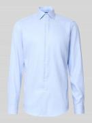 Christian Berg Men Regular Fit Businesshemd mit extra langem Arm in Bl...