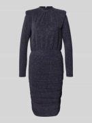 Rich & Royal Knielanges Kleid mit Schulterpolstern in Metallic Blue, G...