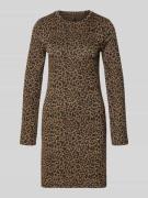 Vero Moda Regular Fit Freizeitkleid mit Animal Print in Beige, Größe L