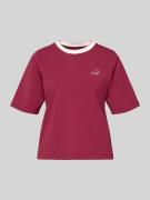 Marc Cain Regular Fit T-Shirt mit Strasssteinbesatz in Kirsche, Größe ...