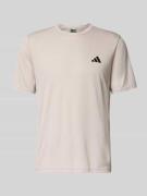 adidas Training Funktionsshirt mit Logo und Rundhalsausschnitt in Beig...