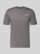 EA7 Emporio Armani Regular Fit T-Shirt mit Logo-Patch in Mittelgrau, G...