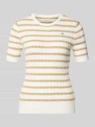 Gant Strickshirt mit Rundhalsausschnitt und Label-Stitching in Camel, ...