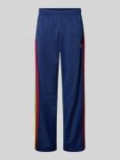 adidas Originals Regular Fit Trackpants aus recyceltem Material in Dun...