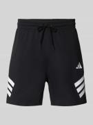 adidas Sportswear Regular Fit Sport-Shorts mit Logo-Print in Black, Gr...