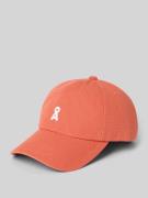 Armedangels Basecap aus reiner Bio-Baumwolle Modell 'YENAAS' in Korall...