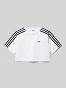adidas Originals Boxy Fit T-Shirt mit Kontrststreifen in Weiss, Größe ...