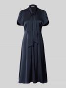 Christian Berg Woman Selection Midikleid mit V-Ausschnitt und Schluppe...