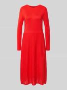 s.Oliver BLACK LABEL Tailliertes Strickkleid aus Viskose-Mix in Rot, G...