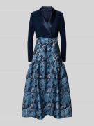 Adrianna Papell Abendkleid im 2-in-1-Look mit Bindegürtel in Marine, G...