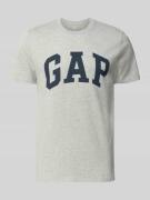 GAP T-Shirt mit Logo und Rundhalsausschnitt in Mittelgrau Melange, Grö...