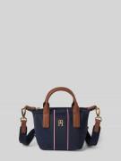 Tommy Hilfiger Umhängetasche mit gestickten Kontraststreifen in Dunkel...