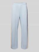 KARL KANI Straight Fit Sweatpants mit Logo-Stitching in Hellblau, Größ...