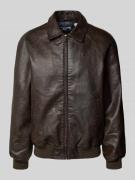 KARL KANI Bomberjacke in Leder-Optik mit Eingrifftaschen Modell 'Signa...