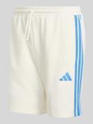 adidas Sportswear Regular Fit Sweatshorts aus reiner Baumwolle in Offw...