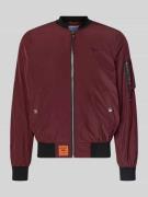 Original Bombers Bomberjacke mit Label-Patch und Eingrifftaschen in Bo...